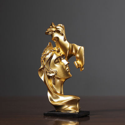 Obra-prima feita à mão de bambu e resina A estátua do pensador para decoração residencial