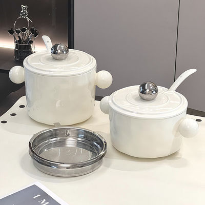 Sopa de macarrão instantâneo cerâmica de orelha dupla taça em forma de coração com impressão elegante