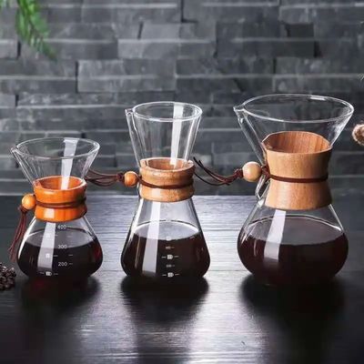 Experimente a taça de café perfeita em qualquer lugar com esta máquina portátil de gotejar café