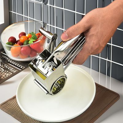 Grelha rotativa de aço inoxidável 4 Tambores intercambiáveis para cortar vegetais e nozes