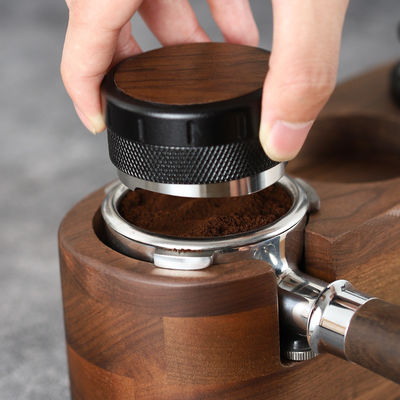 Altura ajustável Espresso Tamper Madeira de nozes e base de alumínio para perfeita amortecimento