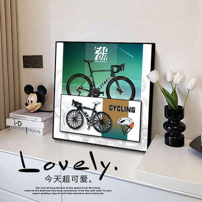 Modelo de bicicleta de metal à moda antiga para decoração