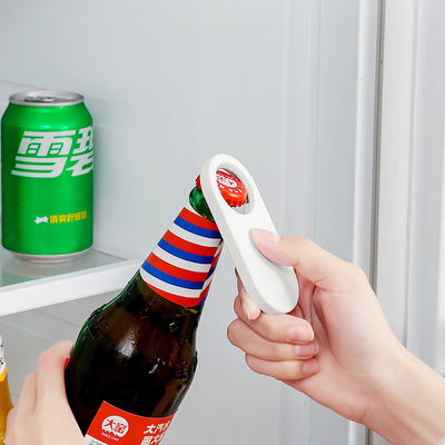 Aplicações de cozinha de aço inoxidável abrindo latas magnéticas para fácil abertura