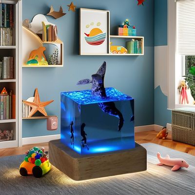 Eco-friendly Shark Diver LED Resin Lamp Oceano Atmosfera Luz de mesa para quarto das crianças