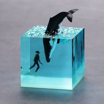 Eco-friendly Shark Diver LED Resin Lamp Oceano Atmosfera Luz de mesa para quarto das crianças