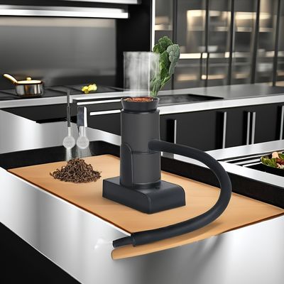 Ferramenta de cozinha compacta para infundir fumaça de copos de madeira em garfos