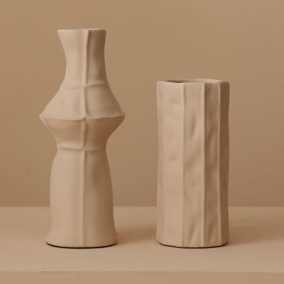 Produtos domésticos de cerâmica Vasos Arte criativa nórdica Branco para compradores comerciais Lojas de presentes