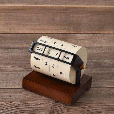 Formulário elétrico Roda de calendário perpétuo Desenho curvo de tamanho pequeno para decoração de escritório