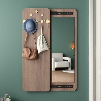 Espelho de parede de luxo de design com cinto de couro super artesanal e top pendurado elegante