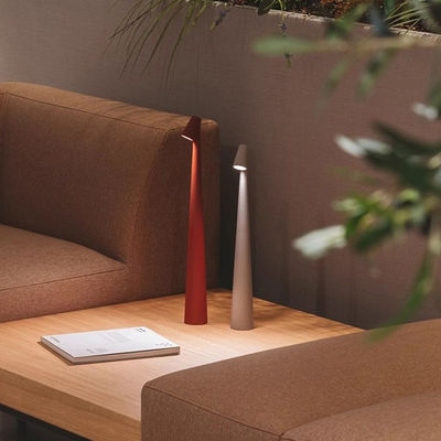 Lâmpada de mesa LED cerâmica recarregável Design animal irregular em estilo Art Deco para casa e escritório