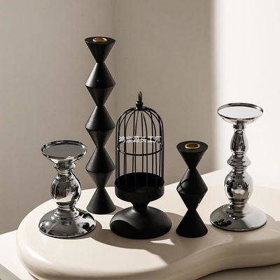 Carregador de velas de metal de casamento com lanternas Jarros de velas Central de velas baixas