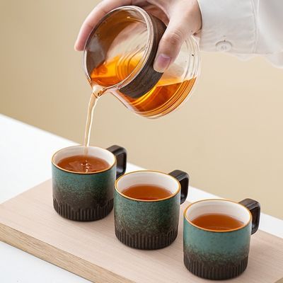 Taça de café de cerâmica compacta nórdica 50 ml com design rural e alça de madeira