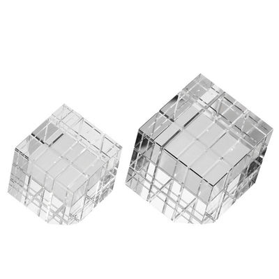 Melhore a decoração da sua mesa com elegantes ornamentos modernos de vidro Rubik's Cube