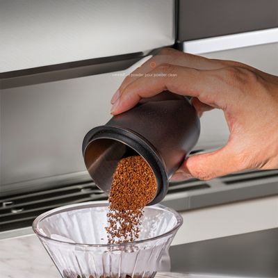 Copo de pó invertido de plástico esculpido em PP para máquinas de expresso universais Design moderno
