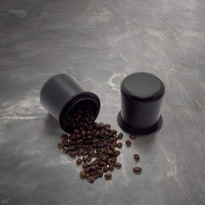 Melhore a sua experiência de café expresso com um conjunto de canecas de café de 51/58mm