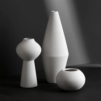 Vaso de arranjo floral seco feito à mão em cerâmica branca para decoração de mesa