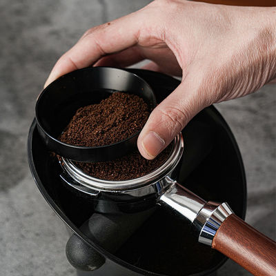 Funil magnético de dosagem de café para preparação rápida e fácil de expresso em restaurantes