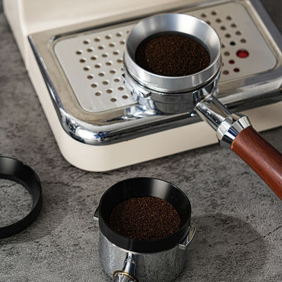 Funil magnético de dosagem de café para preparação rápida e fácil de expresso em restaurantes