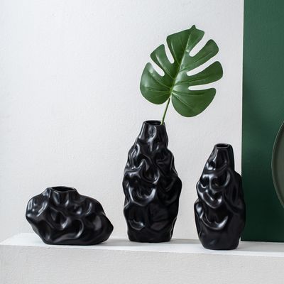 Impressionante Vaso de Cerâmica Revestida em Prata para Centrais de Casamentos