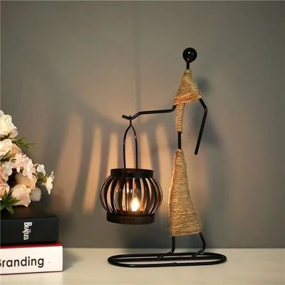 Dimensões personalizadas Romantic Silver Iron Candlestick Holder para Natal e Decoração Doméstica