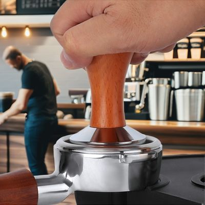 Ferro fundido Portátil de aço inoxidável Caçador de café 51mm 53mm 58mm Tamanhos para Barista Distribuidores de café da cozinha