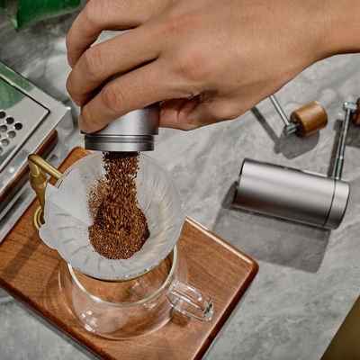 10 dólares Mini de aço inoxidável moedor de café manual moer o seu café para a perfeição