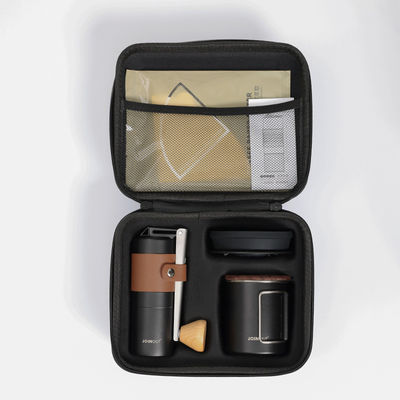 Conjunto de café de aço inoxidável sustentável