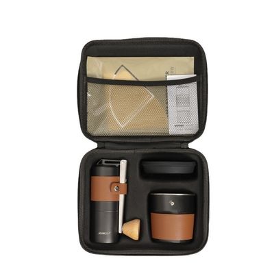 Conjunto de café de aço inoxidável sustentável