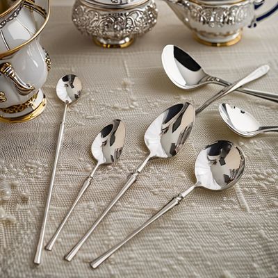 Conjunto de jantares de colher de prata com garfo de ouro de 24 peças