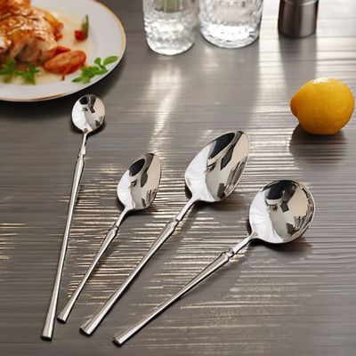 Logotipo personalizado aceitável 24pcs Elegante ouro de aço inoxidável Flatware Set para hotel