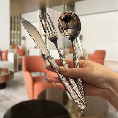 Voltar à Escola série Knight talheres de aço inoxidável para casamento sustentável