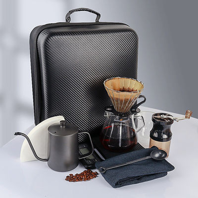 Conjunto de café para viagens ao ar livre com moinho de café manual e kit de gotejamento de gotejamento preto