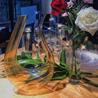 Presente os seus entes queridos com elegantes copos de vinho tinto em forma de U de luxo 100 quantidade