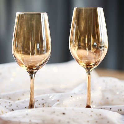 Desfrute dos ricos sabores dos vinhos de Borgonha Bordeaux com copos de âmbar cristalino sem chumbo