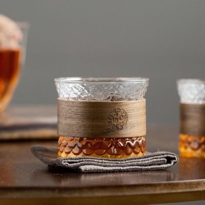 Garrafa de água de borosilicato de grão vertical de 150 ml de capacidade com vidro duplo e logotipo personalizado