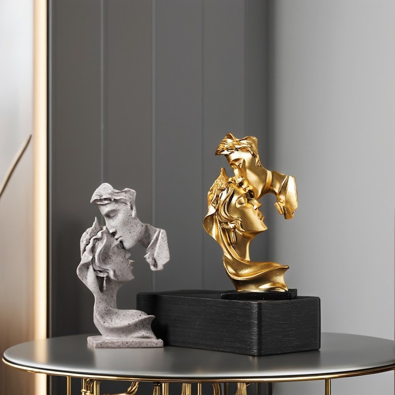 Obra-prima feita à mão de bambu e resina A estátua do pensador para decoração residencial