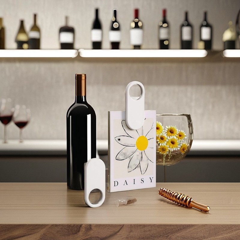 Logotipo personalizável de aço inoxidável magnético pode abrir garrafas para operação suave na cozinha