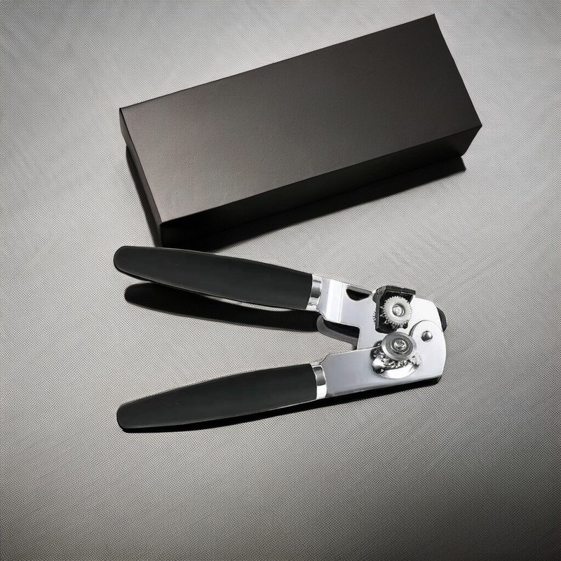 Abridor de garrafas de aço inoxidável multifuncional com design de borda segura e logotipo personalizado