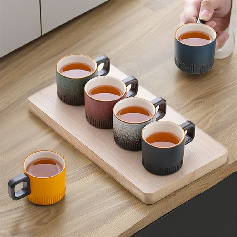 Taça de café de cerâmica compacta nórdica 50 ml com design rural e alça de madeira