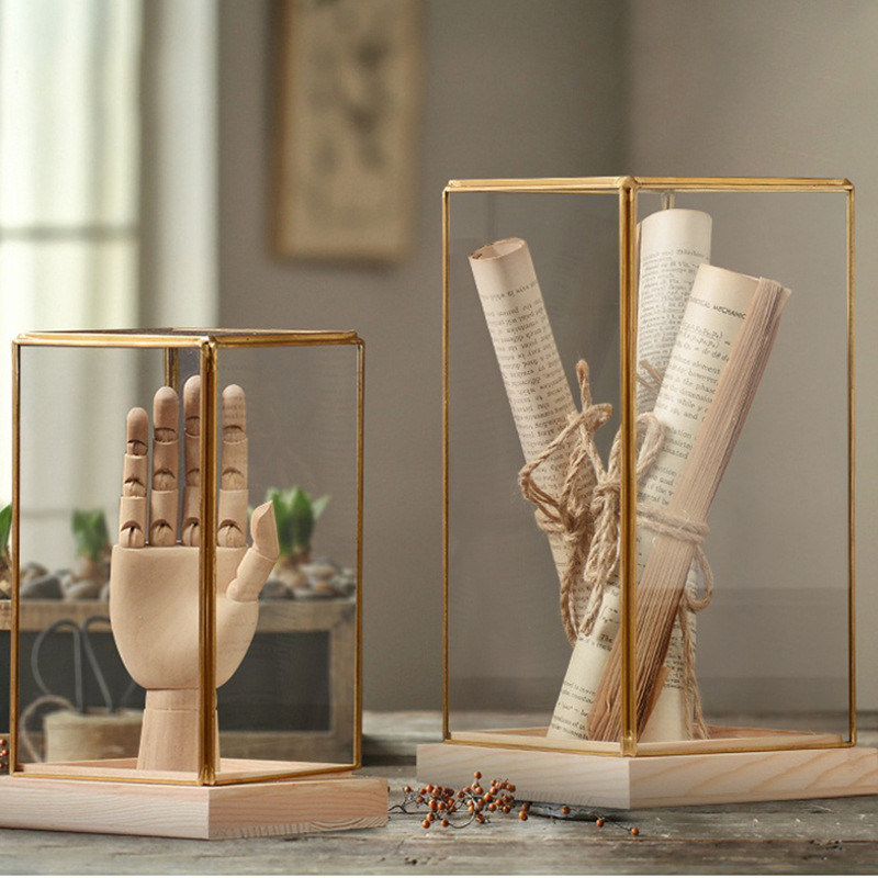 Caixa de vidro de tamanho personalizado de estilo nórdico com acabamento de latão e base de madeira O acessório de decoração de casa perfeito
