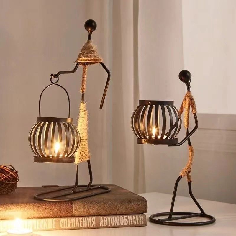 Dimensões personalizadas Romantic Silver Iron Candlestick Holder para Natal e Decoração Doméstica