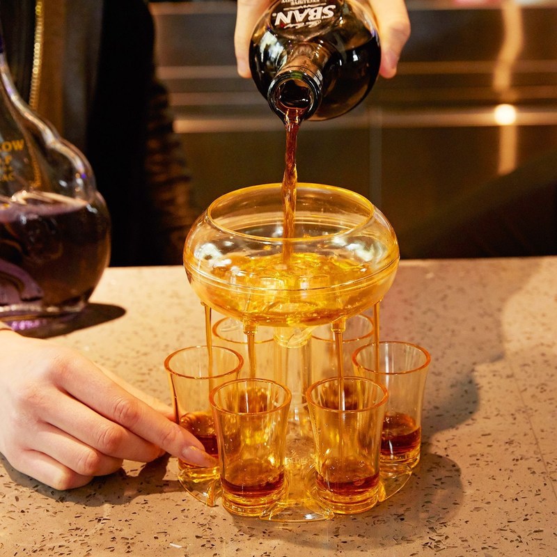 Dispensador de vidro de 6 tiros e suporte para cocktails de uísque perfeitos.
